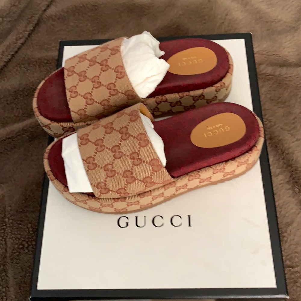 Authentic Gucci platform sandals, excellent condition